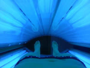 a sunbed session for a female user